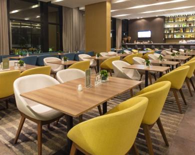 Restaurante 1776 New American Kitchen ESTELAR Square Colombia - Medellín Restaurante 1776 New American Kitchen ESTELAR Square Colombia - Medellín