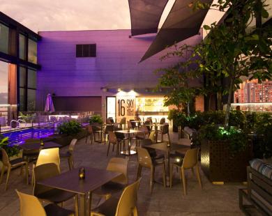 16 Sky Bar ESTELAR Square Colombia - Medellín 16 Sky Bar ESTELAR Square Colombia - Medellín