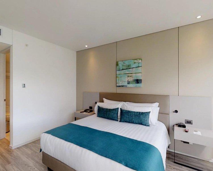 Standard King Room ESTELAR Square Colombia - Medellin Standard King Room ESTELAR Square Colombia - Medellin