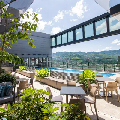 Swimming pool ESTELAR Square Colombia - Medellin Swimming pool ESTELAR Square Colombia - Medellin